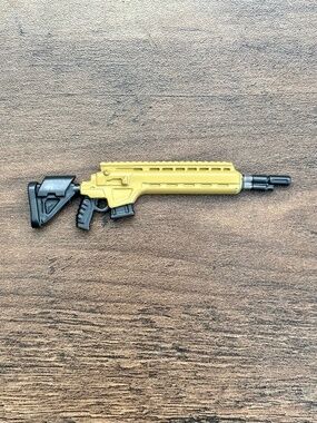 GI Joe Tan Black Machine Gun Pistol Rifle Automatic Weapon Toy for Figures